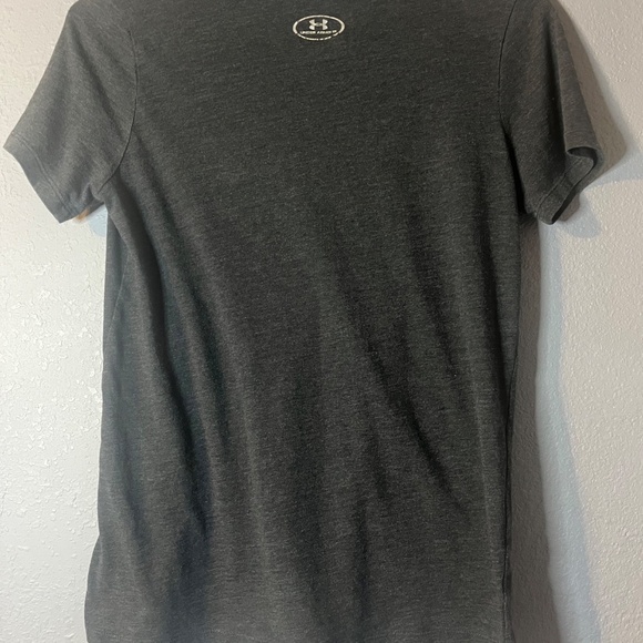 Under Armour Athletic T-Shirt‎ Girls Youth Large Loose Fit Heatgear V-Neck - Picture 5 of 6